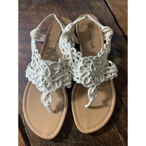 American Eagle Crocheted Cream Sandals Womens 9.5 Thong Summer Boho Beach Cute